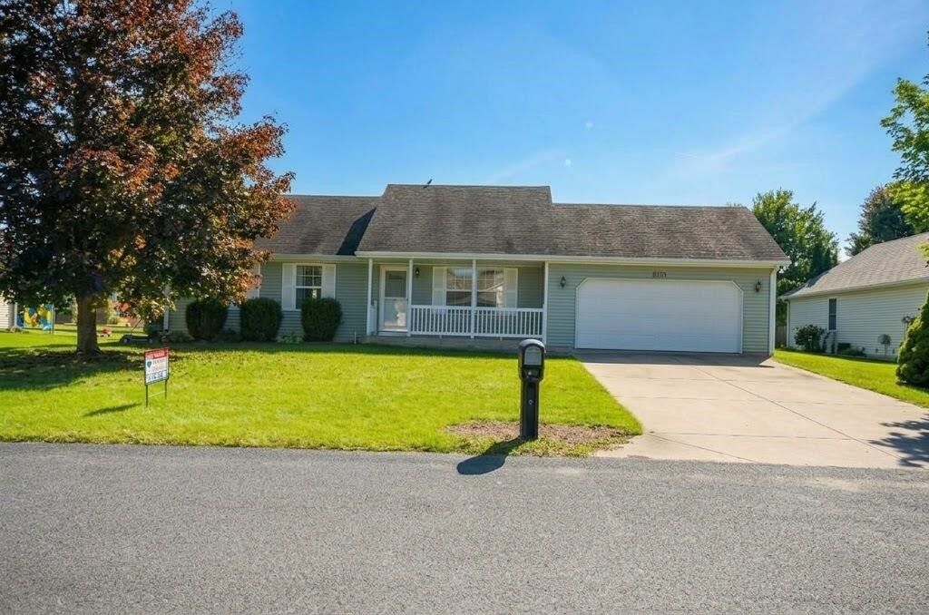 3015 Mandarin Grove Lane, Kalamazoo, MI 49004