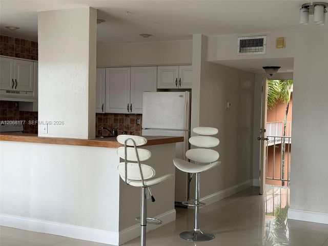 17650 NW 68th Avenue A2008, Hialeah, FL 33015