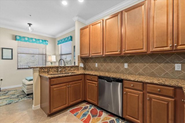 20080 RAGAZZA CIRCLE 202, Venice, FL 34293