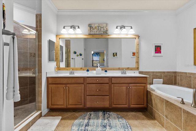 20080 RAGAZZA CIRCLE 202, Venice, FL 34293