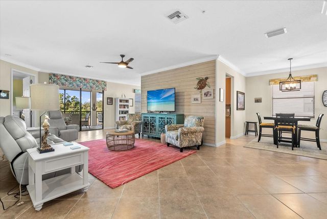 20080 RAGAZZA CIRCLE 202, Venice, FL 34293