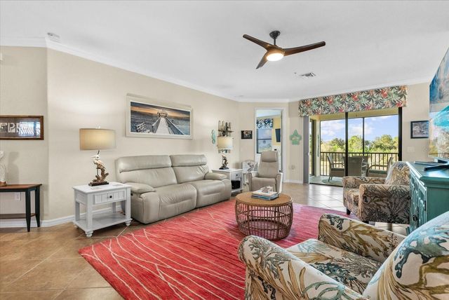 20080 RAGAZZA CIRCLE 202, Venice, FL 34293