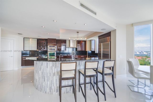 6000 Island Blvd 1801, Aventura, FL 33160