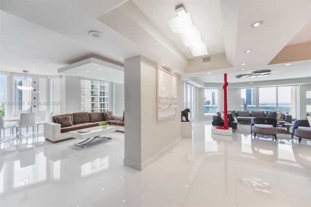 6000 Island Blvd 1801, Aventura, FL 33160