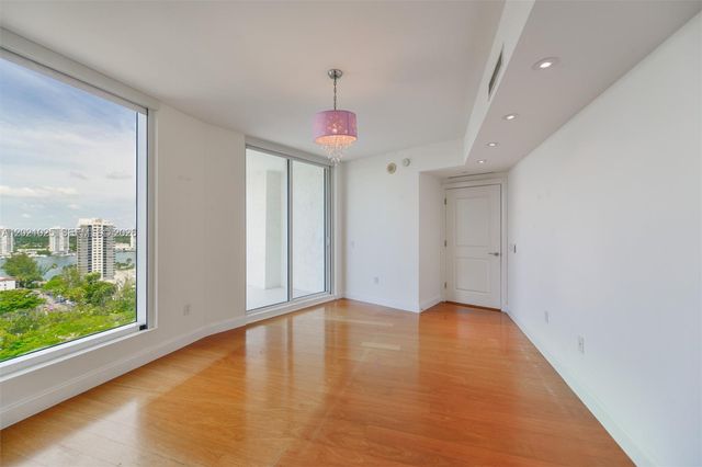 6000 Island Blvd 1801, Aventura, FL 33160