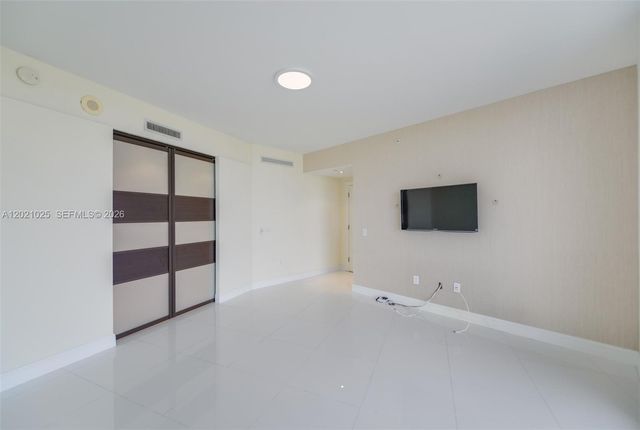 6000 Island Blvd 1801, Aventura, FL 33160
