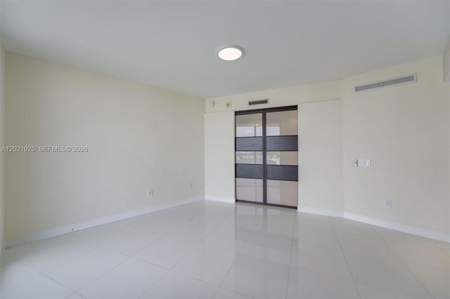 6000 Island Blvd 1801, Aventura, FL 33160