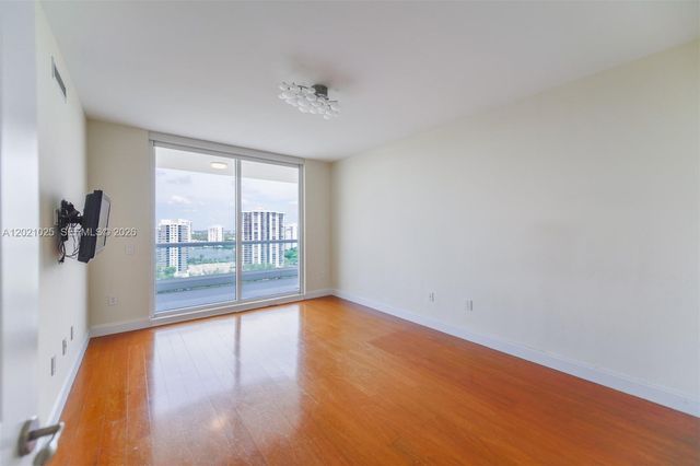 6000 Island Blvd 1801, Aventura, FL 33160