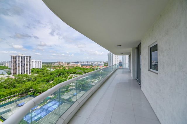 6000 Island Blvd 1801, Aventura, FL 33160