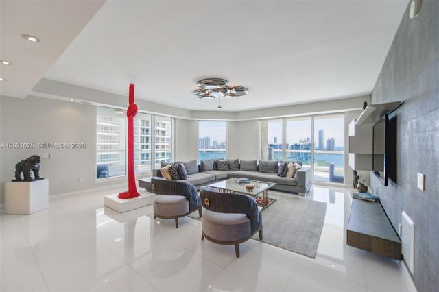 6000 Island Blvd 1801, Aventura, FL 33160