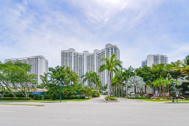 6000 Island Blvd 1801, Aventura, FL 33160