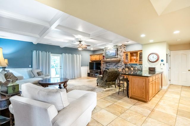 31767 Road 166, Visalia, CA 93292