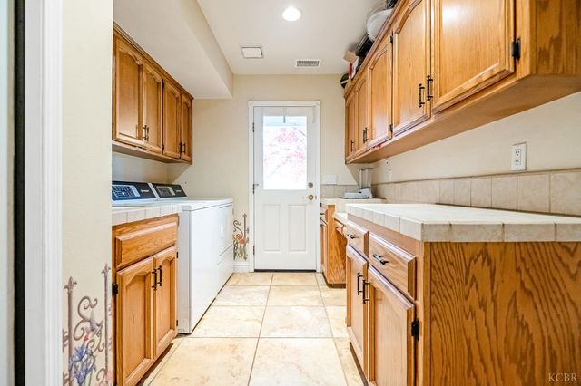 31767 Road 166, Visalia, CA 93292