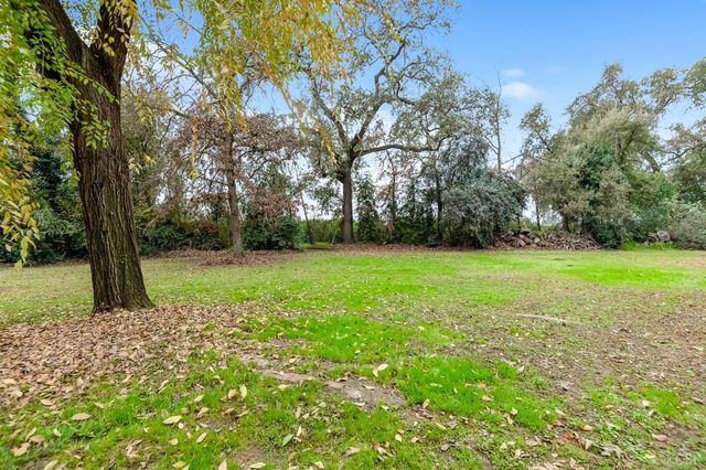 31767 Road 166, Visalia, CA 93292