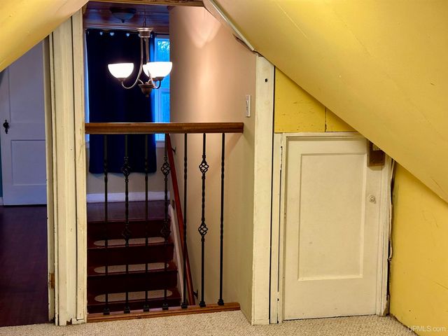 5281 E Sunset Road, Ironwood, MI 49938