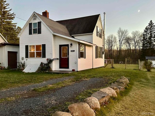 5281 E Sunset Road, Ironwood, MI 49938