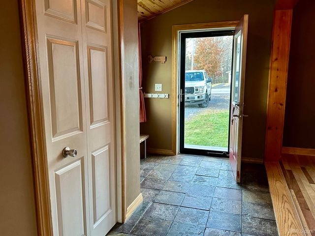 5281 E Sunset Road, Ironwood, MI 49938