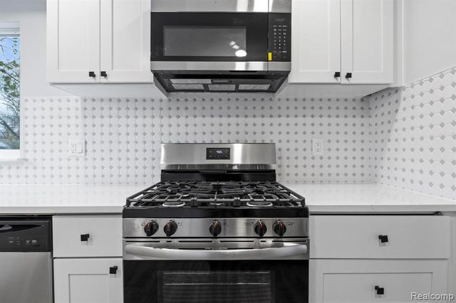 31304 Florence Street, Garden City, MI 48135