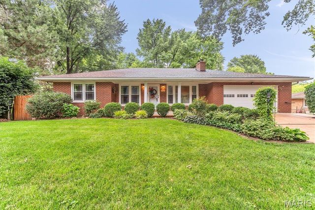1365 Saint Joseph Street, Florissant, MO 63033