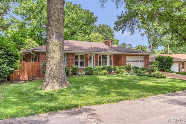 1365 Saint Joseph Street, Florissant, MO 63033