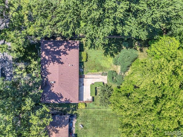1365 Saint Joseph Street, Florissant, MO 63033