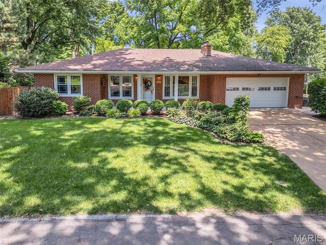 1365 Saint Joseph Street, Florissant, MO 63033