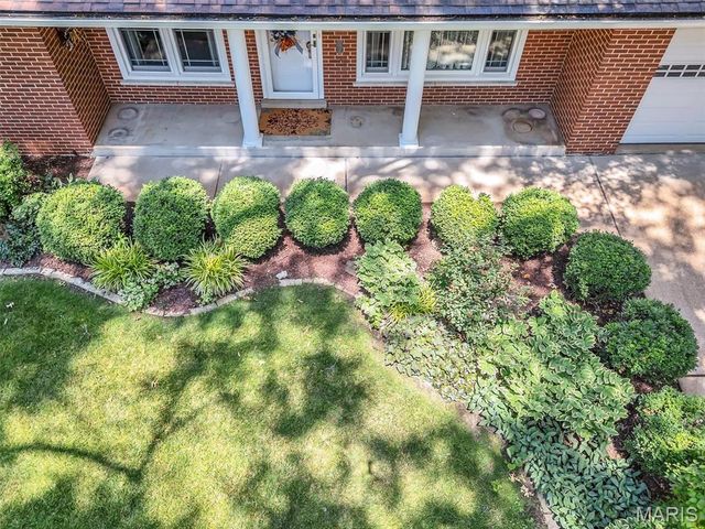 1365 Saint Joseph Street, Florissant, MO 63033