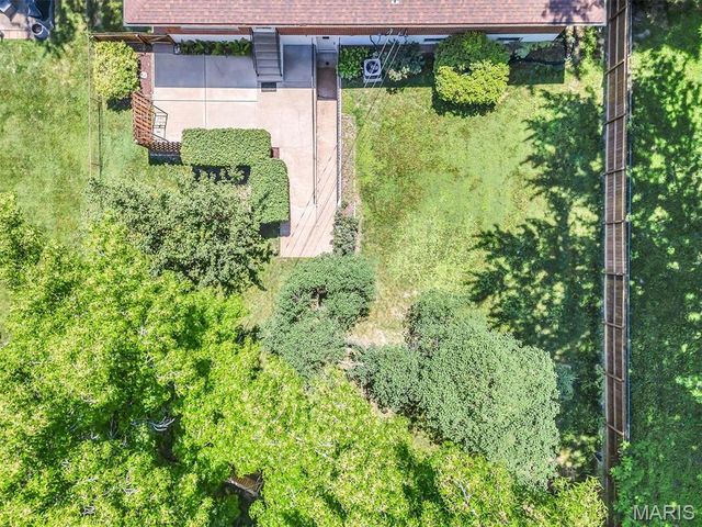 1365 Saint Joseph Street, Florissant, MO 63033