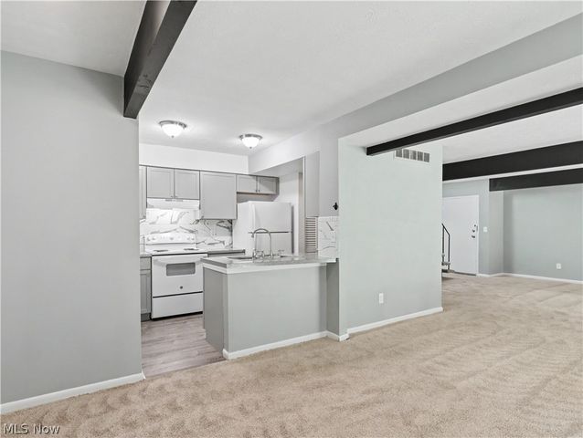 2550 Chamberlain Road B-3, Fairlawn, OH 44333
