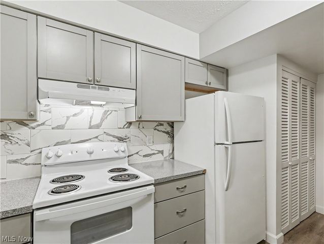 2550 Chamberlain Road B-3, Fairlawn, OH 44333