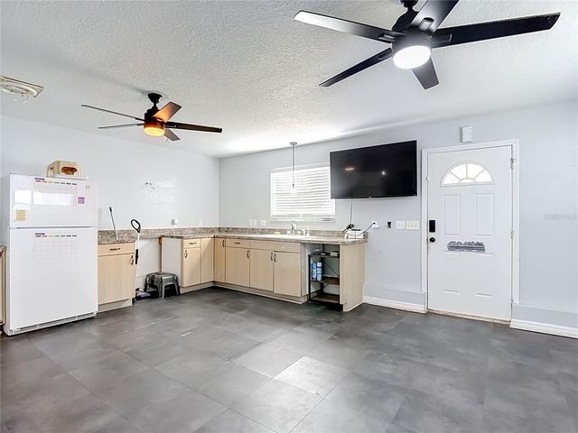 5625 23RD STREET, Zephyrhills, FL 33542