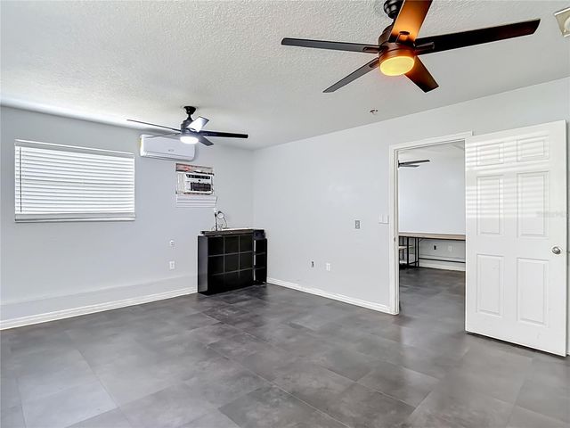 5625 23RD STREET, Zephyrhills, FL 33542