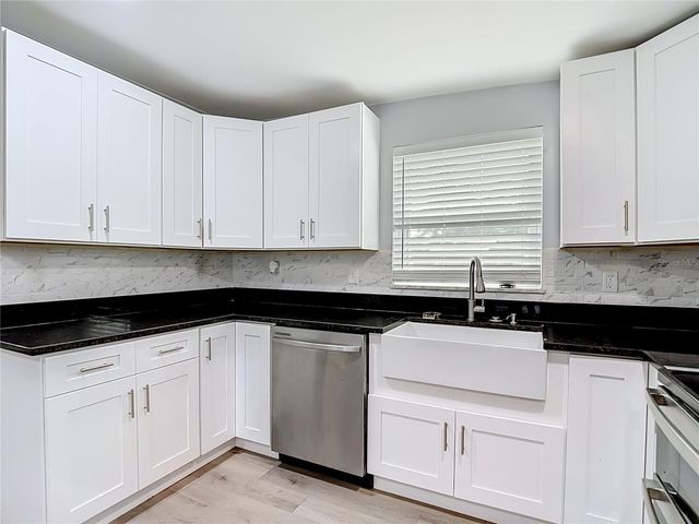 5625 23RD STREET, Zephyrhills, FL 33542