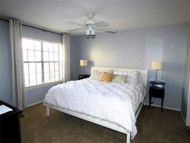7640 W Greenway Boulevard 2D, Dallas, TX 75209