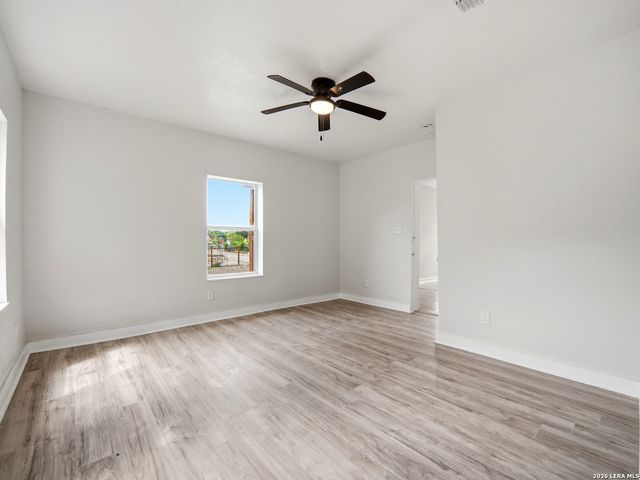 452 Gulf St, San Antonio, TX 78202