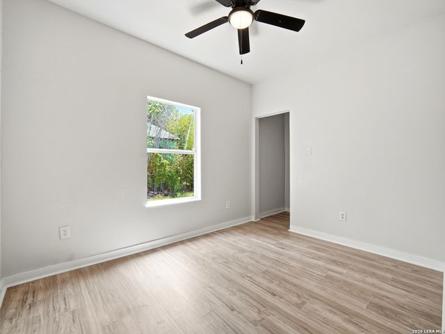 452 Gulf St, San Antonio, TX 78202