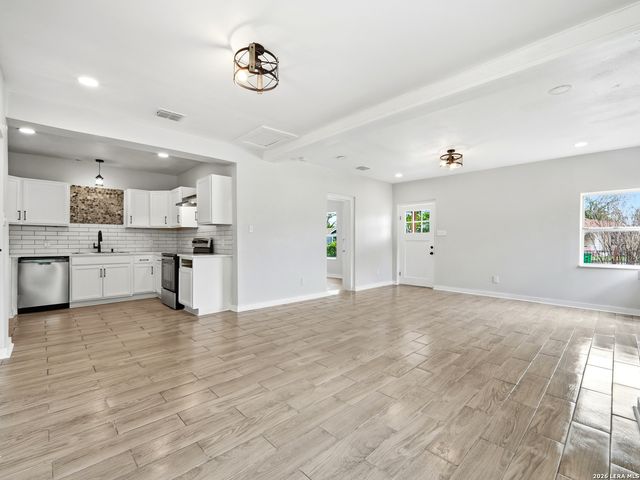 452 Gulf St, San Antonio, TX 78202