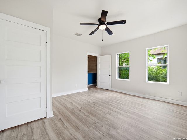 452 Gulf St, San Antonio, TX 78202