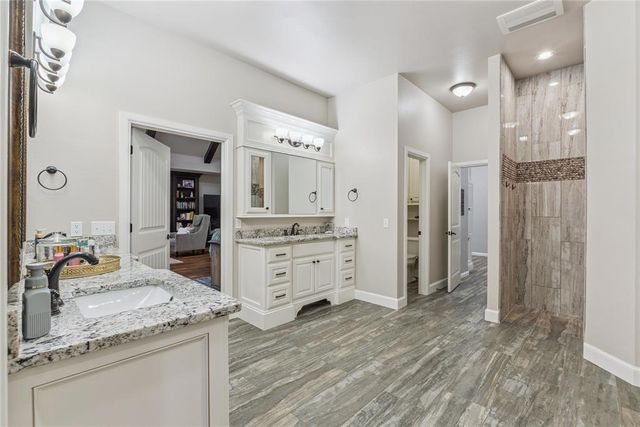 10150 E Post Oak Road, Noble, OK 73068