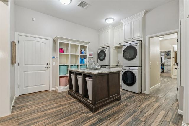 10150 E Post Oak Road, Noble, OK 73068