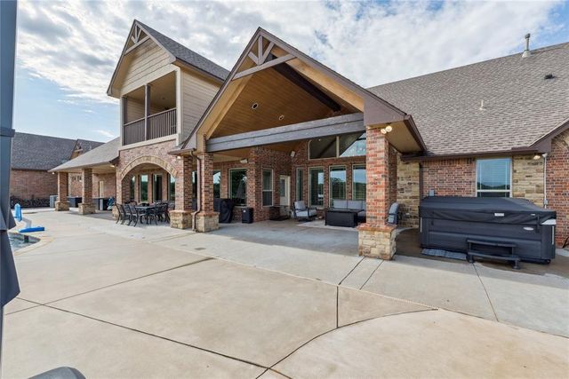 10150 E Post Oak Road, Noble, OK 73068