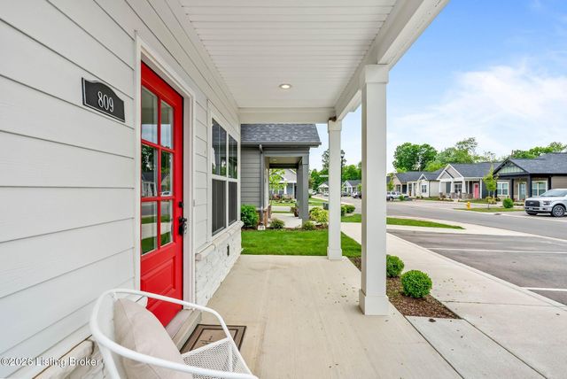 809 Rosemary Ln, La Grange, KY 40031