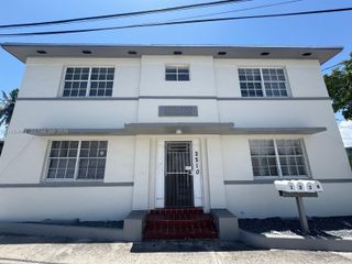 2210 NW North River Dr 2, Miami, FL 33125