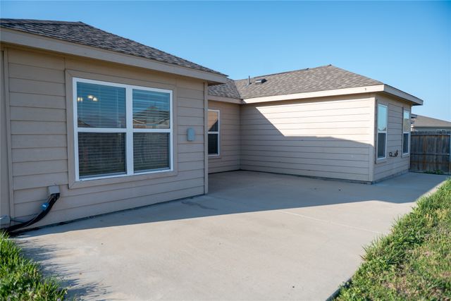 2114 Foxglove Court, Forney, TX 75126