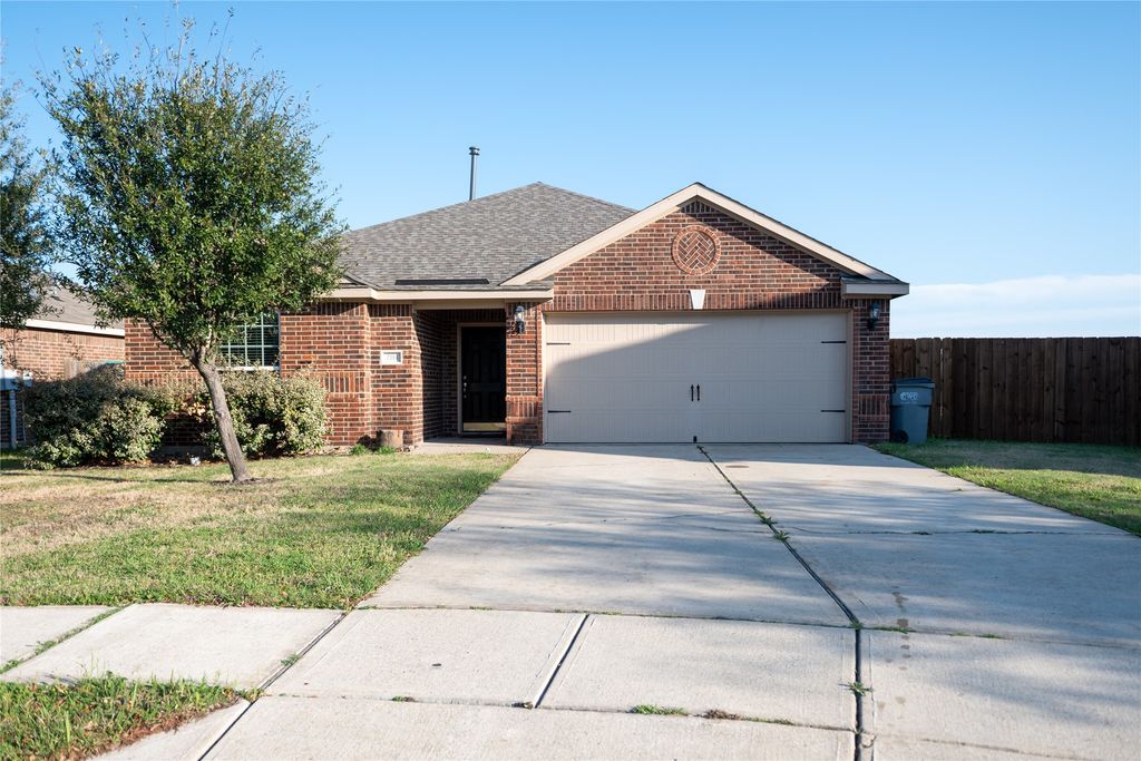 2114 Foxglove Court, Forney, TX 75126