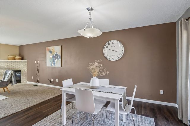 430 Lilac St, Tiffin, IA 52340