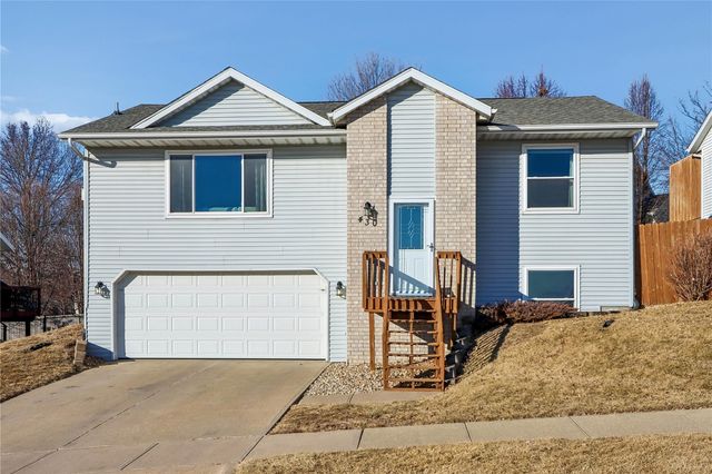 430 Lilac St, Tiffin, IA 52340