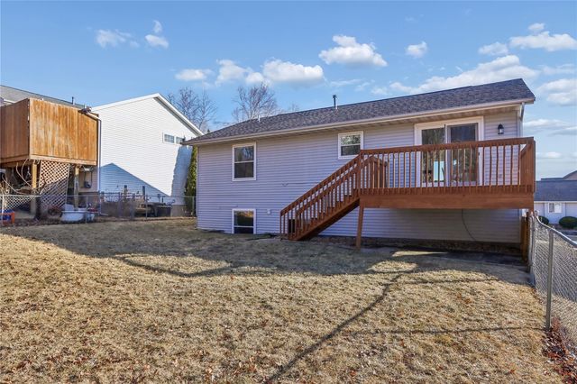 430 Lilac St, Tiffin, IA 52340