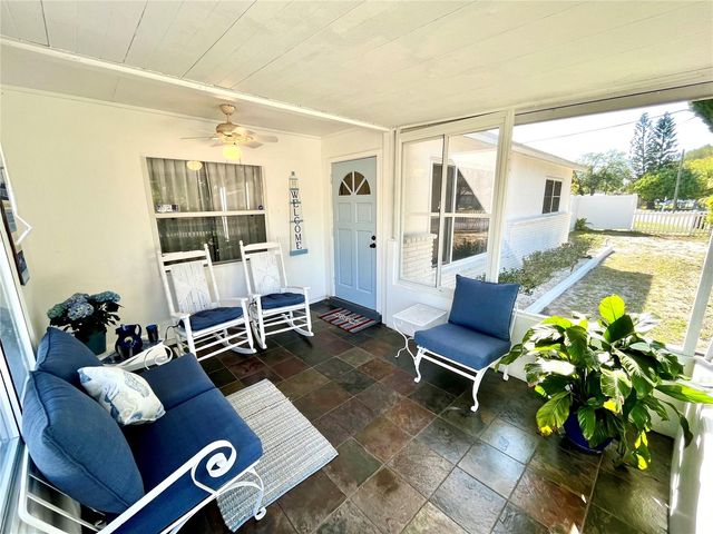 7598 14TH STREET N, St Petersburg, FL 33702