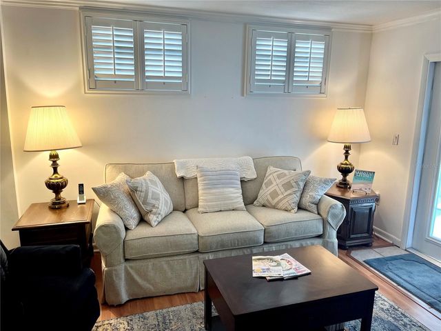 7598 14TH STREET N, St Petersburg, FL 33702